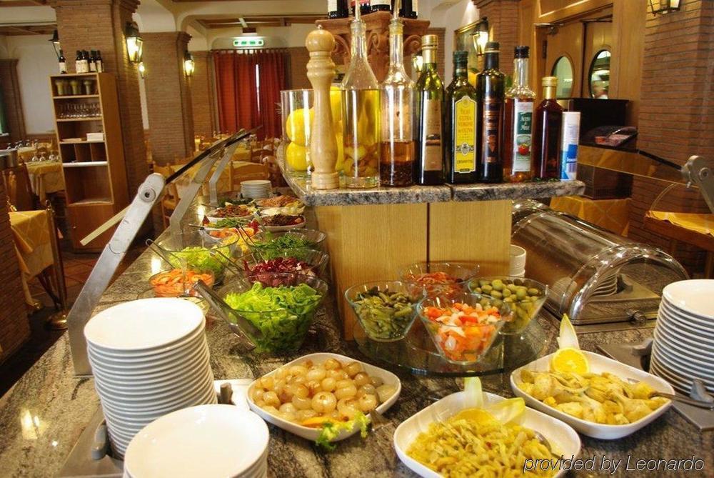 Hotel Bologna Airport Restaurant photo