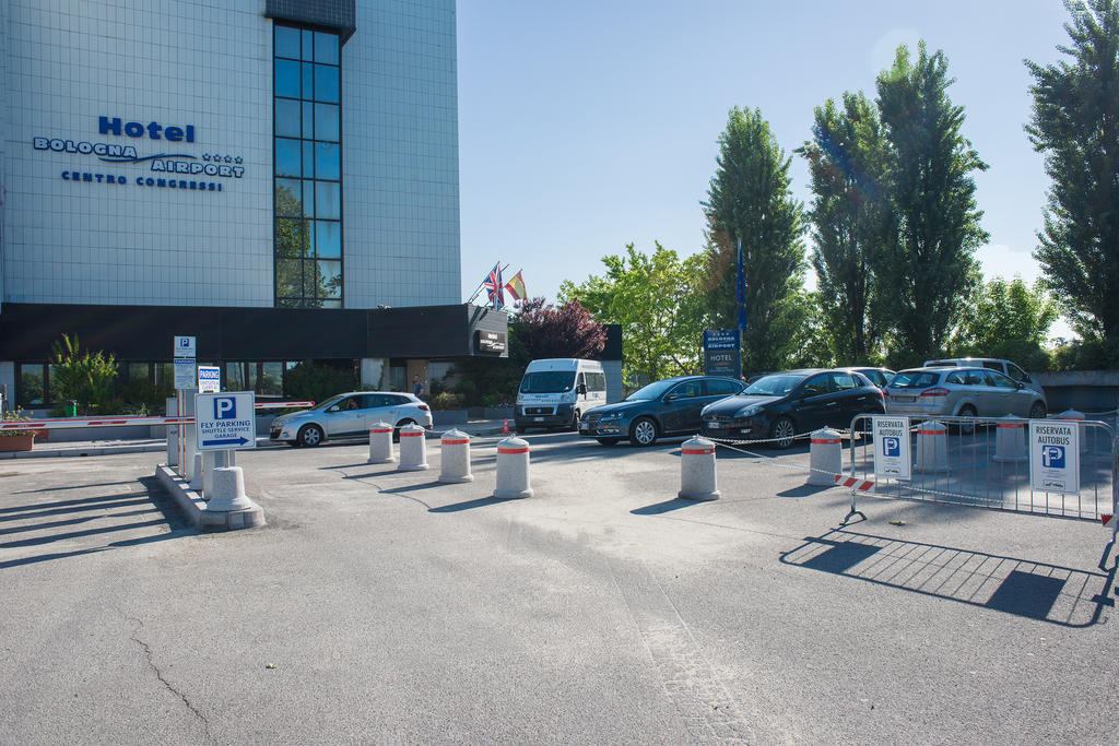 Hotel Bologna Airport Exterior photo